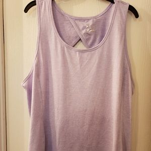 Old Navy Active tops XXL-18,20 (2 for 1)